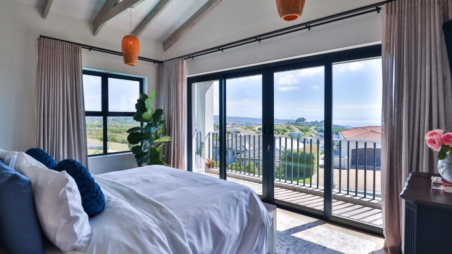 6 Bedroom Property for Sale in Whale Rock Heights Western Cape